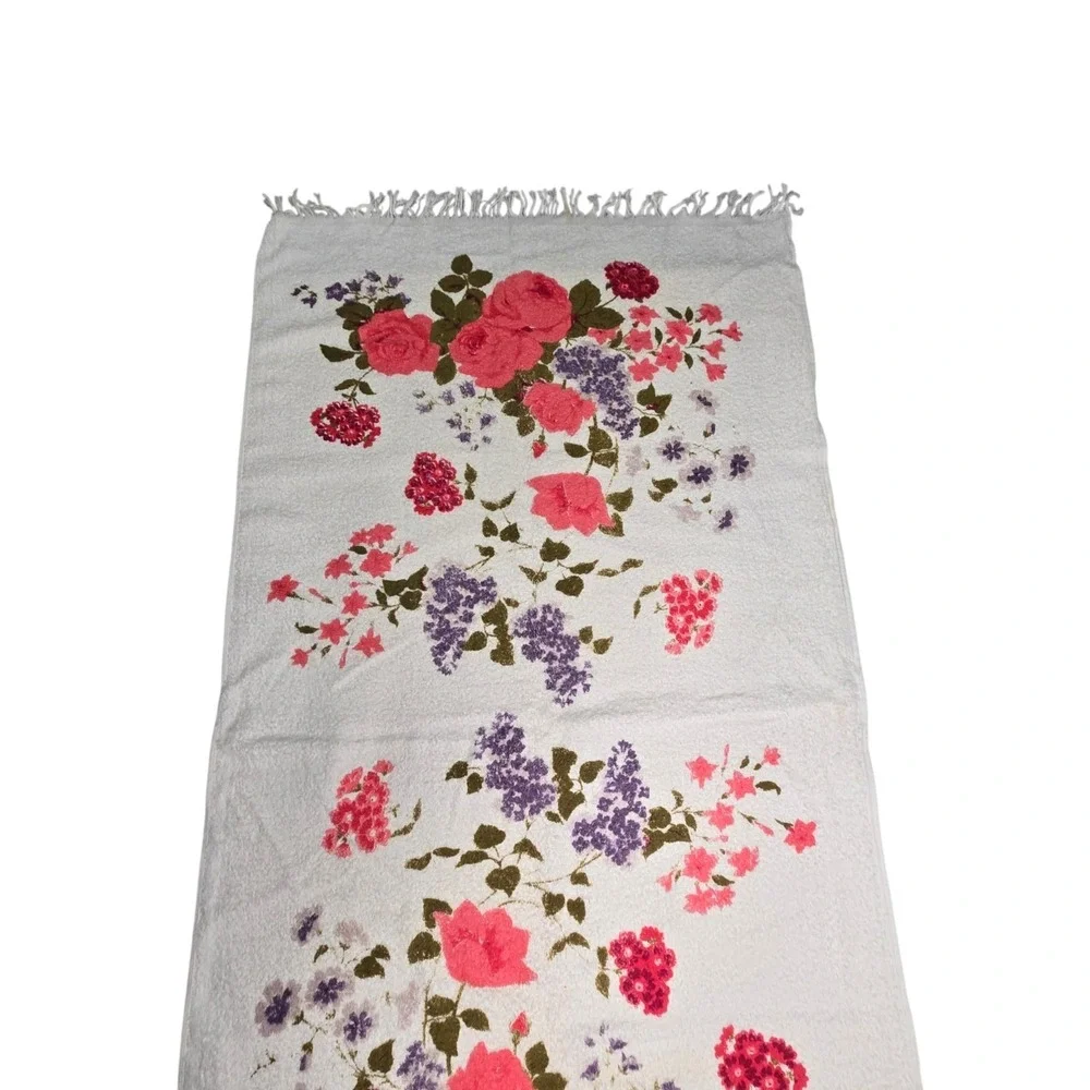 Vintage Pink Bath Towel Set PINK PURPLE Roses Floral 1970s 1980S